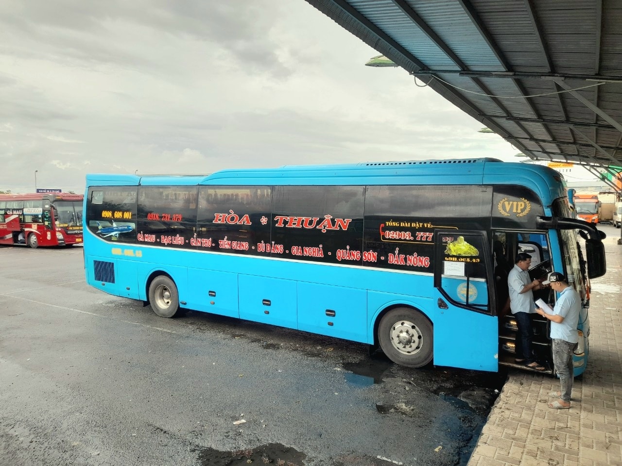 Nhà xe Hòa Thuận